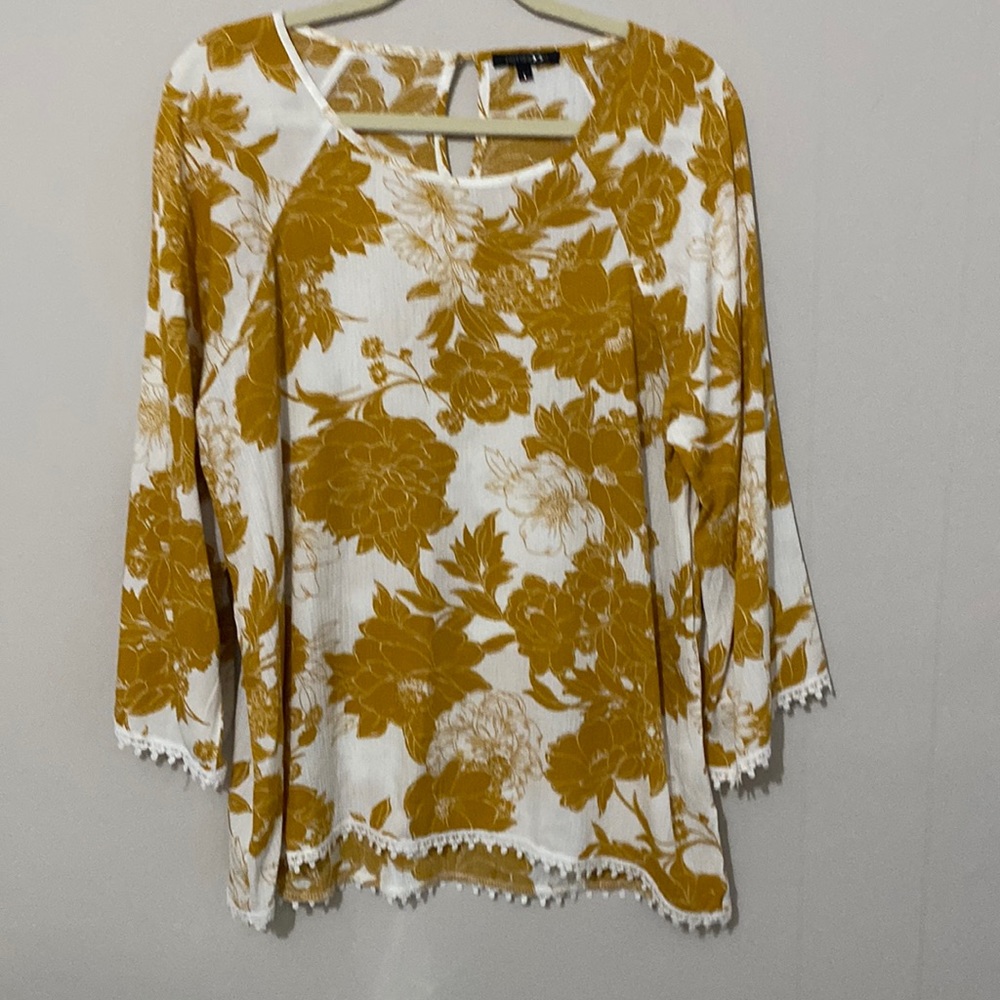Mustard and white floral paper moon blouse size large
